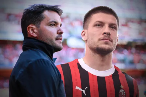 Nicolás Larcamón sentó una postura respecto a la posible llegada de Luka Jovic.