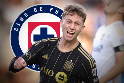 Distintos reportes vincularon a Nathan Ordaz con Cruz Azul. ¿Avanzan por él?