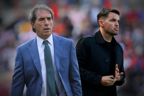 Nicolás Larcamón y Guillermo Almada serían las principales opciones de Cruz Azul.