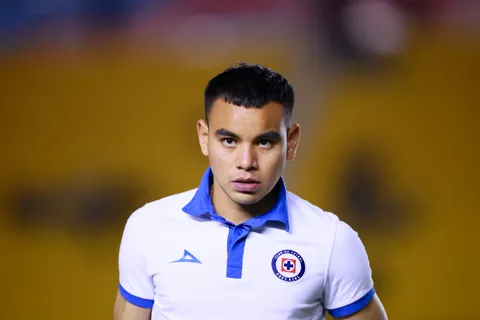 Carlos Rodríguez aún no renovó con Cruz Azul y vuelve a tensar la cuerda: "Voy a pelear..."
