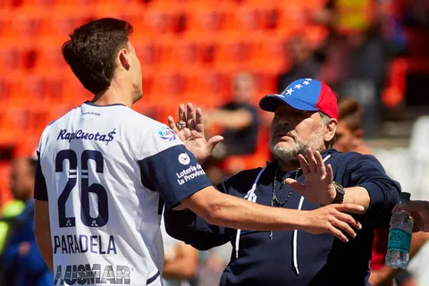 Cuando Diego Maradona se rindió ante el talento de José Paradela