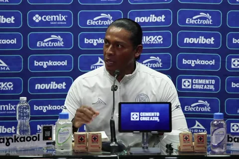 Joel Huiqui habló de los tocados de Cruz Azul.