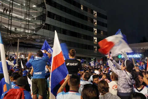 Afición llevará serenata a Cruz Azul previo a la Vuelta de Cuartos: ¿dónde y a qué hora será la Noche Azul?