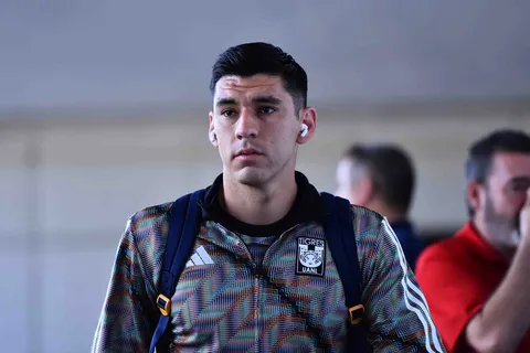 Chivas pierde al Chiquete Orozco y ahora se fija en un jugador que pretendió Cruz Azul