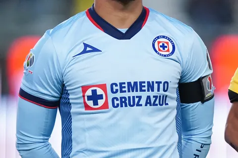 Cruz Azul estrenaría el tercer uniforme en el próximo Clásico contra Pumas en el Apertura 2023