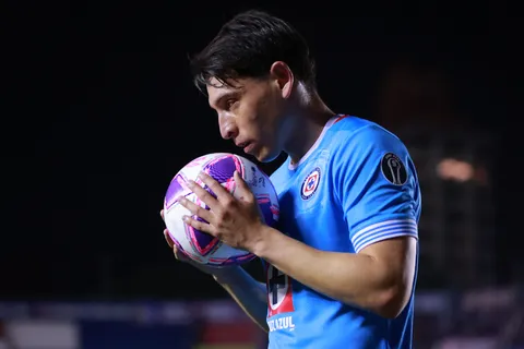Alexis Gutiérrez en el 11 ideal de la Jornada 16 tras golazo con Cruz Azul y llamado a Selección