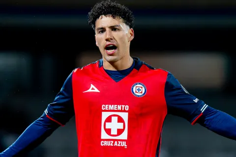 El lateral derecho tiene sondeos por parte de la Liga MX, pero también Europa.