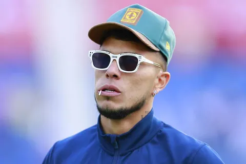 Carlos Salcedo tomó una decisión ante el interés del Inter
