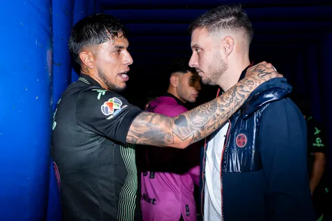 Carlos Salcedo se rompió los cruzados y recordó a Anselmi.