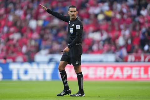 Se confirmó quién será el árbitro de la ida entre Cruz Azul y León