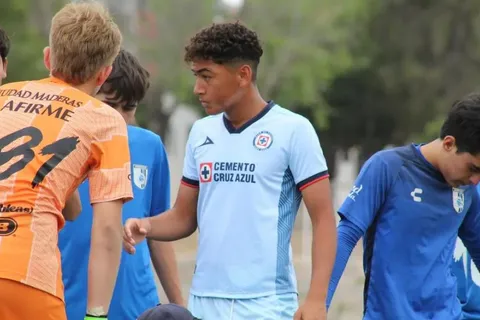 Cruz Azul fichó a una joya de 15 años para sus fuerzas básicas