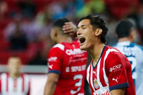 La última de Chivas: Usar al Chiquete Orozco como moneda de cambio para alejarlo de Cruz Azul