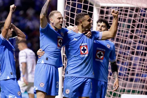 Cruz Azul tiene a varios representantes en la tabla.