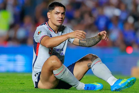 Gabriel Fernández podría salir de Cruz Azul.