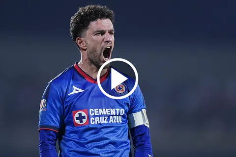 ¡BRUTAL! El gol de Nacho Rivero silenció el Goya en el Estadio Olímpico Universitario