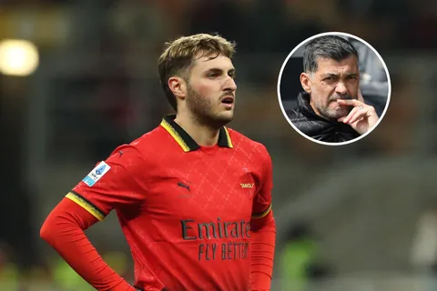 El futuro de Sergio Conceiçao en Milan impactaría a Santi Giménez.