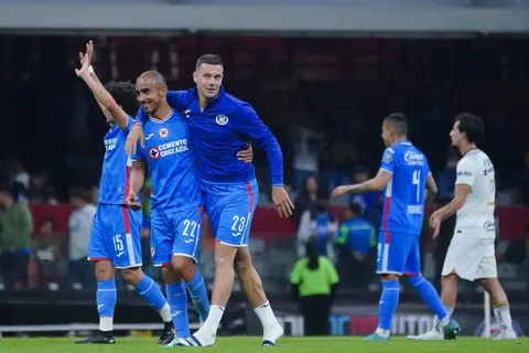 Revelado: La millonada que se ahorra Cruz Azul con las salidas del "Cata", Baca y Corona