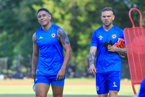 Regresa a la tradición: el uniforme que eligió Cruz Azul para su regreso en la Liga MX ante Querétaro