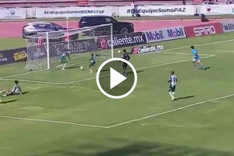 El autogol de Santos que puso en ventaja a Cruz Azul.