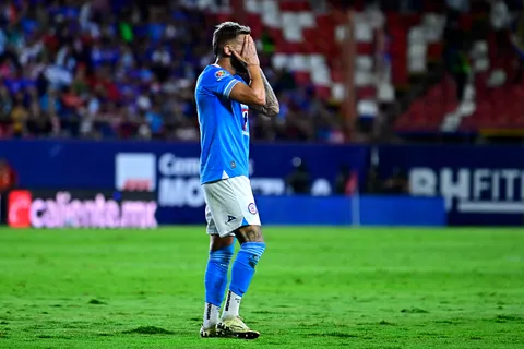 Las 2 bajas que tendrá Martín Anselmi en Cruz Azul para enfrentar a Chivas en la Jornada 9