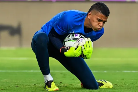 Kevin Mier confesó su secreto para los penales en Cruz Azul