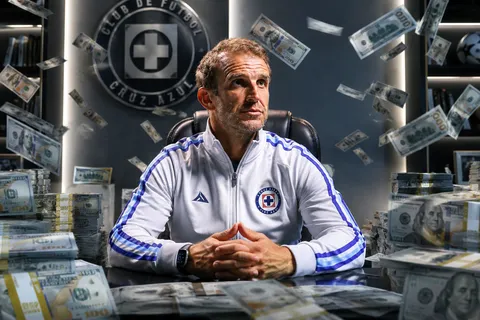 Cruz Azul recaudó una fortuna con ventas en la era Iván Alonso.