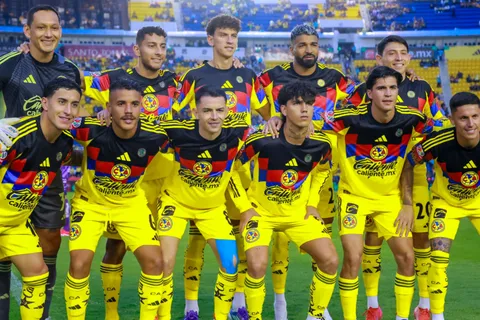 Un jugador del América se pudo haber vestido de celeste.