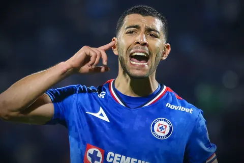 "Es muy jodido...": Erik Lira explotó por eliminación de Cruz Azul en la Copa Intercontinental