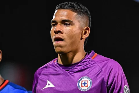 ¿Injustos con Kevin Mier? El mal presente de los porteros colombianos