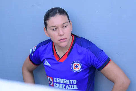 Cruz Azul Femenil: La durísima entrada contra Norma Palafox ante el Necaxa