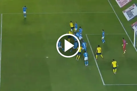 Gol del América contra Cruz Azul.
