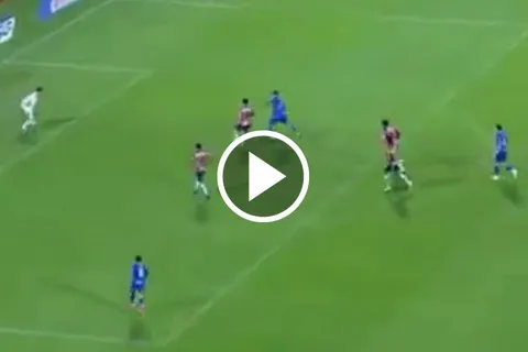 Toro Fernández comandó otro ataque de Cruz Azul.