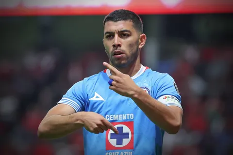 Cruz Azul estaría muy cerca de abrochar la firma de Erik Lira.