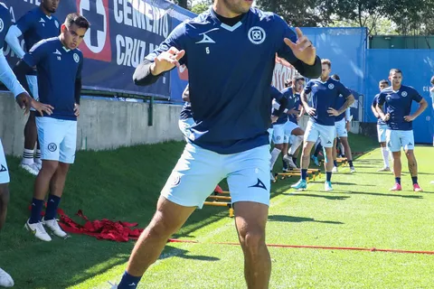 "Uno quiere un lugar estable", Erik Lira acerca del cambio de DT en Cruz Azul