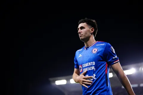 José Paradela empezó de gran manera la temporada con Cruz Azul, pero luego se fue diluyendo su protagonismo.