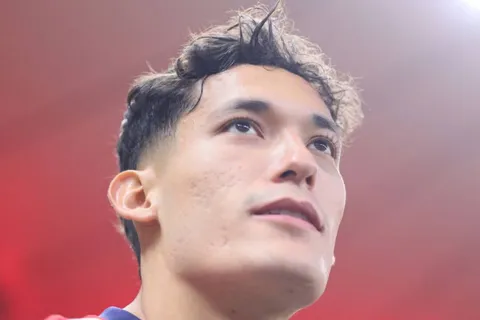 Chiquete Orozco se reportó en La Noria y probó el uniforme de Cruz Azul