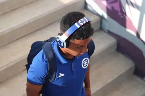Amaury Morales anotó un golazo con Cruz Azul antes de reportar con la Selección Mexicana al Premundial
