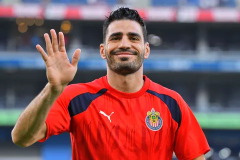 El Pollo Briseño rompió el silencio: el jugador de Chivas habló del interés de Cruz Azul