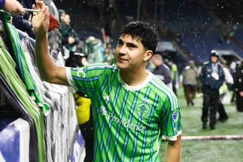 ¿Cuánto dinero le costaría a Cruz Azul el fichaje de Obed Vargas?