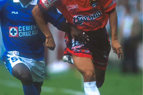 James Owusu-Ansah, el primer africano de Cruz Azul.
