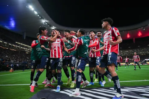Con medio equipo ausente: Las bajas de Chivas en la ida de semifinales contra Cruz Azul