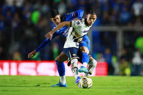 Cruz Azul y Pumas se miden en la final de vuelta. ¿Cómo desempatarían?