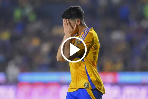 No se vio por TV: El llanto desconsolado de Nicolás Ibañez tras pisar a Kevin Mier