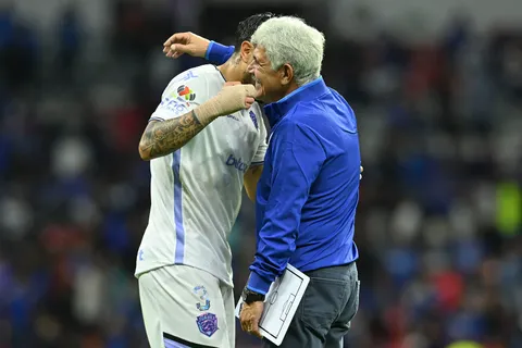 Los dos refuerzos que pidió el Tuca Ferretti en Cruz Azul y estarían por llegar
