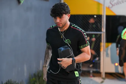 Denzell García sigue sin definir su futuro en la Liga MX
