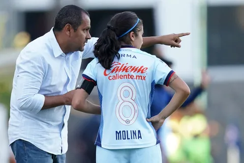 “Hay jugadoras que están más comprometidas que otras”: Julio Cevada, DT de Cruz Azul Femenil