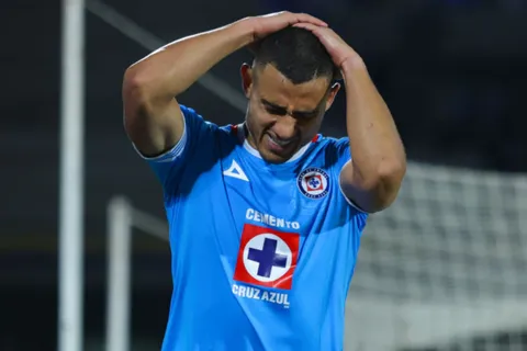 Giakoumakis dejó de ser el jugador mejor valorado de la Liga MX.
