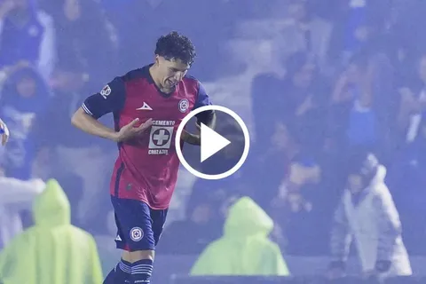 Jorge Sánchez anotó su primer tanto con Cruz Azul.