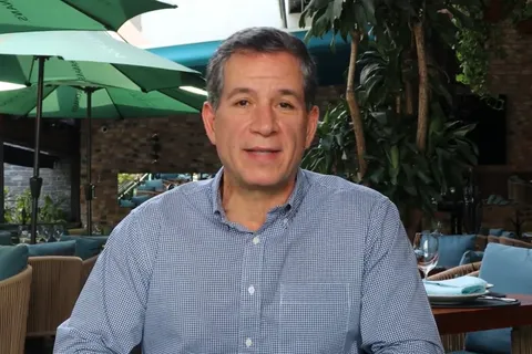 Javier Alarcón, metido en la actualidad de Cruz Azul.