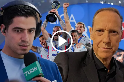 Andrés Vaca, emotivo con Paco Villa.
